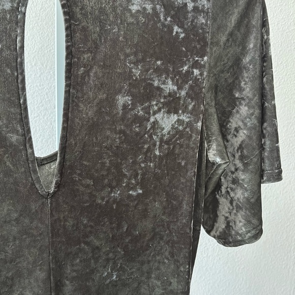 AE Soft & Sexy Romper M Crushed Velvet Keyhole Back Retro Dark Fairy Grunge Goth - Picture 6 of 16